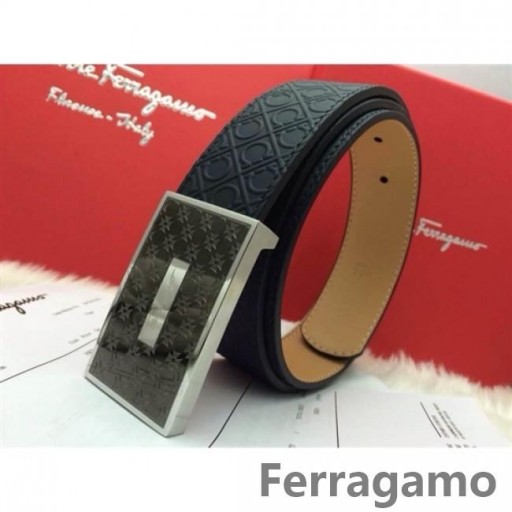 Ferragamo Suave Monstro cinto de couro com duplo gancini fivela GM075