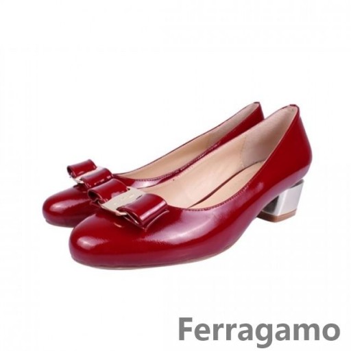 Ferragamo Meados de calcanhar 290