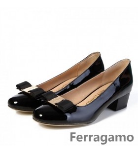 Ferragamo Meados de calcanhar 318