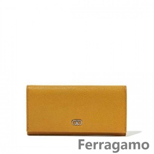 Salvatore Ferragamo, Faktury pas Piersiowy kieszeń
