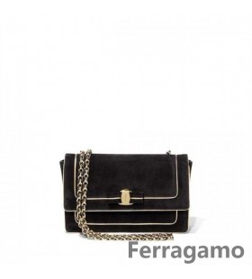 Torba marki Salvatore Ferragamo Medium Vara Z zaworem Sprzedawane Online SFS-UU105