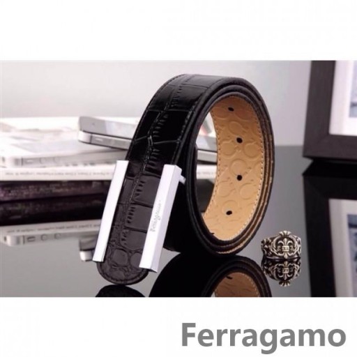 Ferragamo Blând Monstru curea din piele cu dublu gancini catarama GM032