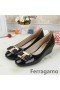 Ferragamo pene în negru 289