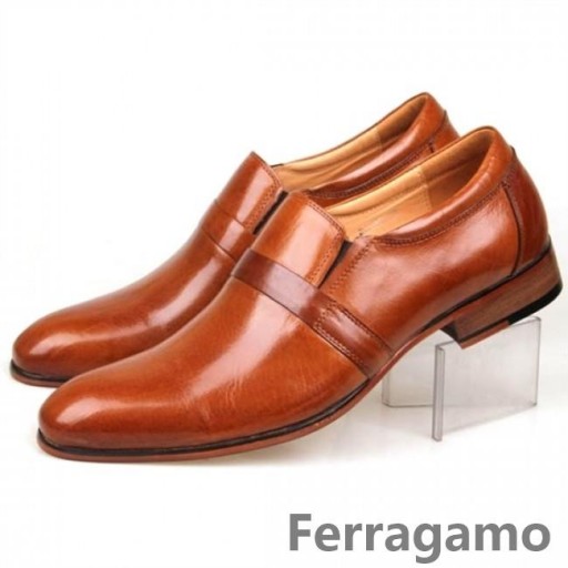 Ferragamo World Tour Penny Loafer Hnedá