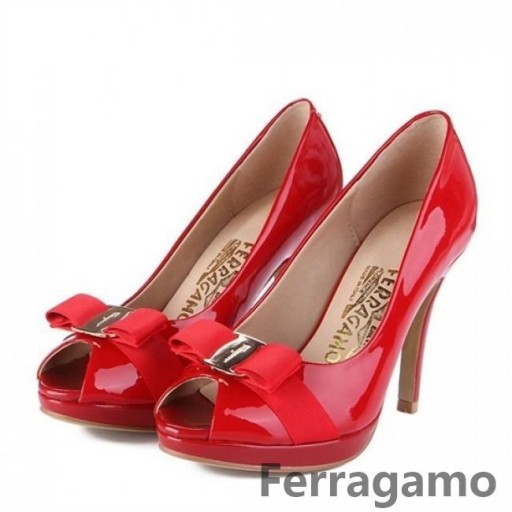 Ferragamo vysokým podpätkom red268