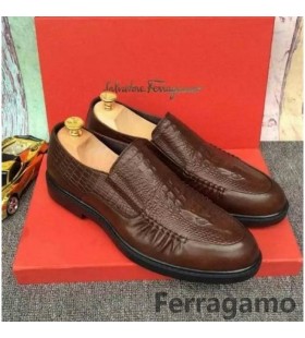 Ferragamo Derby Čierna