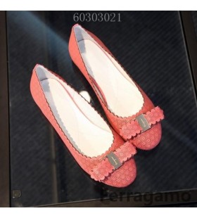 Ferragamo ploché topánky Nové 008