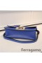 Ferragamo pequeño Gancio Lock bolsa de Hombro azul SFS-UU265