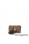 Salvatore Ferragamo Medio Acolchado Vara de la Solapa de la Bolsa de Venta en Línea SFS-UU154