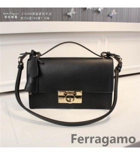Ferragamo pequeño Gancio Lock bolsa de Hombro en línea SFS-UU263