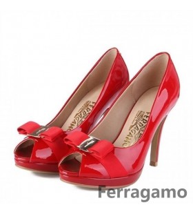 Ferragamo Platforma Peep-toe Čerpadla Vína