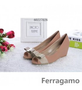 Ferragamo klín