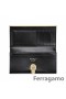 Salvatore Ferragamo Gancio Lås Continental Wallet-SFS-UU293