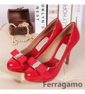 Ferragamo Puntige-Teen Oversized Bow Pump Zwart